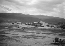 [Taos Pueblo, New Mexico], between 1899 and 1928. Creator: Arnold Genthe