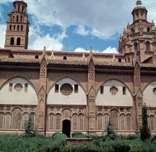 Tarazona Cathedral, detail of the cloister