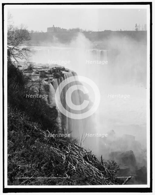 Tarrapin i.e. Terrapin Point, Horseshoe Falls, Niagara Falls, N.Y., c.between 1900 and 1910. Creator: Unknown.
