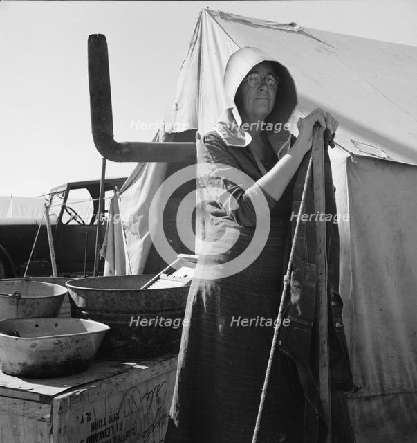 Texas woman in carrot pullers' camp, Imperial Valley, California , 1939. Creator: Dorothea Lange.
