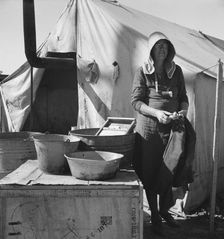 Texas woman in carrot pullers camp, Imperial Valley, California, 1939. Creator: Dorothea Lange