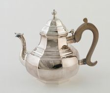 Teapot, London, 1713. Creator: Joseph Ward