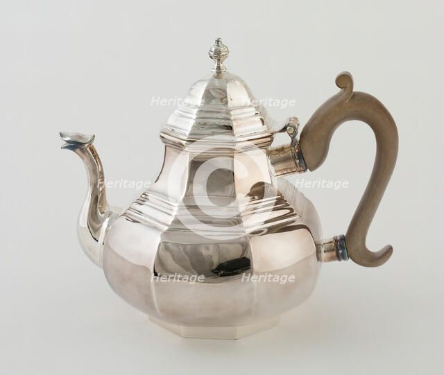 Teapot, London, 1713. Creator: Joseph Ward.