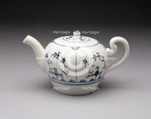 Teapot, Weesp, 1761/64. Creator: Weesp Porcelain Factory.