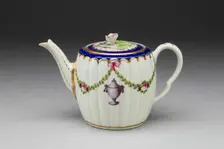 Teapot, Worcester, c. 1775. Creator: Royal Worcester