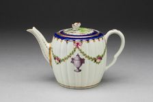 Teapot, Worcester, c. 1775. Creator: Royal Worcester