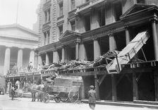 Tearing down Morgan offices, 1913. Creator: Bain News Service