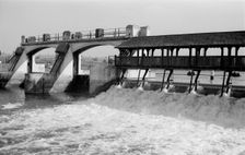 Teddington Weir, Richmond, London, c1945-c1965. Artist: SW Rawlings