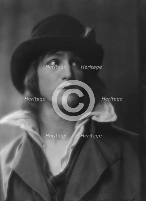 Tellegen, Louis, Mr., in costume, between 1913 and 1942. Creator: Arnold Genthe.