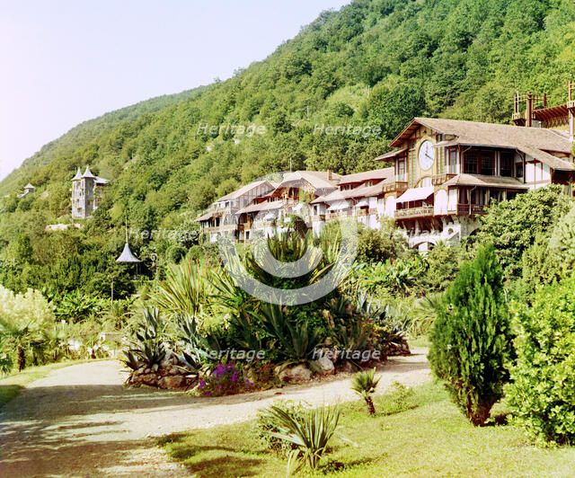 Temporary inn, Gagra, between 1905 and 1915. Creator: Sergey Mikhaylovich Prokudin-Gorsky.