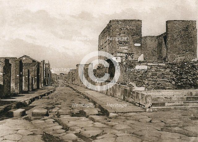 Tempio della Fortuna, Pompeii, Italy, c1900s. Creator: Unknown.