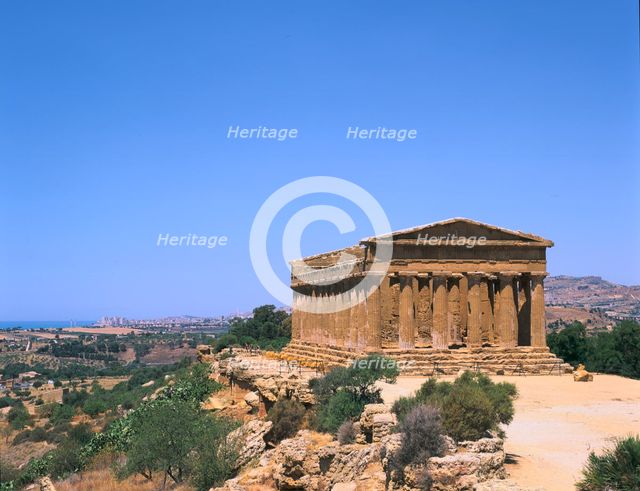 Temple of Concord, Agrigento, Sicily, Italy. Creator: Peter Thompson.