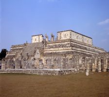 Temple of the Warriors in Chichen Itza