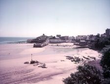 Tenby, Pembrokeshire, c1955. Creator: Arthur Charles Kirby Ware