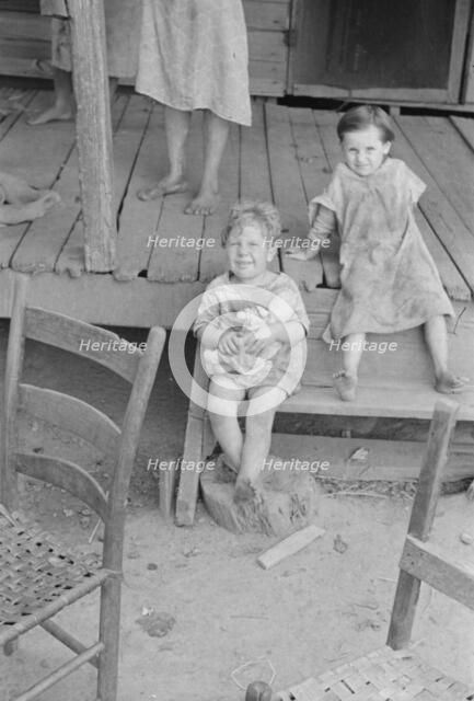 Tengle children, Hale County, Alabama, 1936. Creator: Walker Evans.