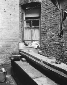 Tenement dwelling of Mr. and Mrs. Jacob Solomon, New York City, 193 Creator: Dorothea Lange