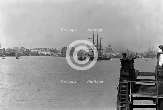 Terra Nova leaving Cardiff, 15 June, 1910. Creator: Unknown.