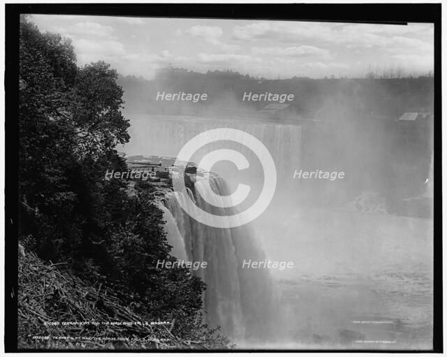 Terrapin Pt. Point, and the Horseshoe Falls, Niagara, c.between 1905 and 1915. Creator: Unknown.