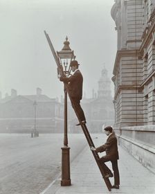 Testing gas pressure in street lighting, Westminster, London, 1910