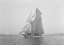The 140 ft schooner Heartsease under sail. Creator: Kirk & Sons of Cowes