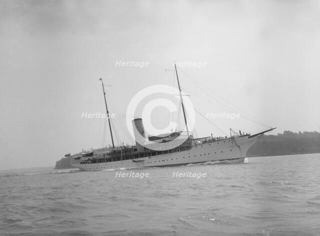 The 142 ton steam yacht 'Sapphire', 1923. Creator: Kirk & Sons of Cowes.