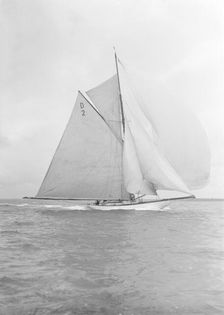 The 15 Metre cutter Ostara broad reaching, 1912. Creator: Kirk & Sons of Cowes