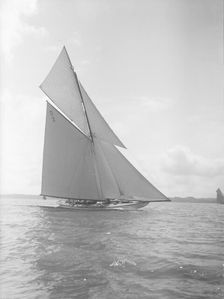 The 15-metre cutter Ostara sailing close-hauled, 1911. Creator: Kirk & Sons of Cowes