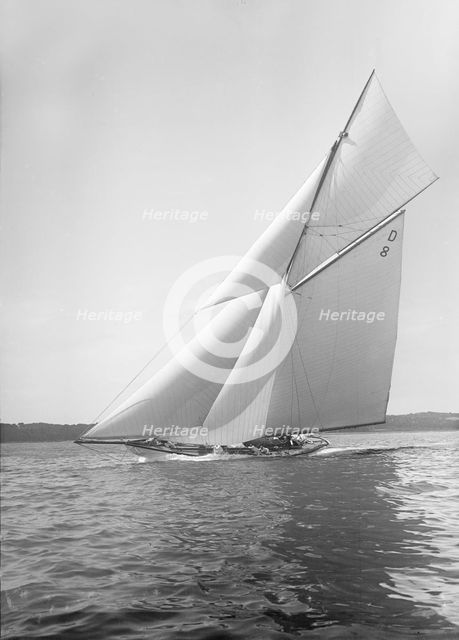 The 15 Metre cutter 'Paula II' close-hauled, 1911. Creator: Kirk & Sons of Cowes.