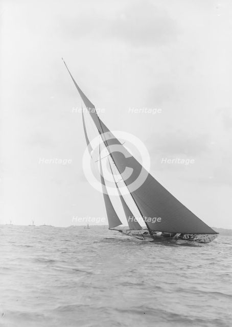 The 15 Metre class sailing yacht 'Paula III', heeling on windward leg, 1913. Creator: Kirk & Sons of Cowes.