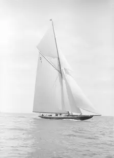 The 15 Metre Pamela sailing close-hauled, 1913. Creator: Kirk & Sons of Cowes