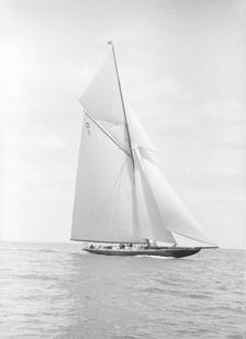 The 15 Metre Pamela sailing close-hauled, 1913. Creator: Kirk & Sons of Cowes