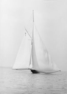 The 15 Metre sailing yacht Pamela searching for wind, 1913. Creator: Kirk & Sons of Cowes