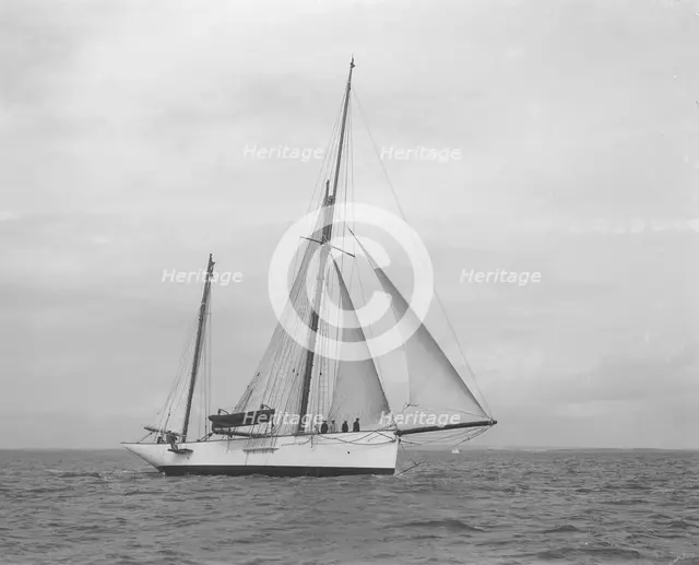 The 167 ton ketch 'Anemone' under sail, 1922. Creator: Kirk & Sons of Cowes.