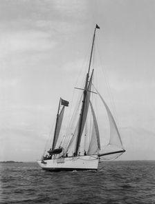 The 167 ton ketch Anemone under sail, 1922. Creator: Kirk & Sons of Cowes