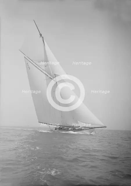 The 19-metre 'Octavia' sailing close-hauled, 1911. Creator: Kirk & Sons of Cowes.