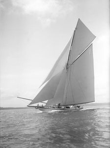 The 19-metre class Mariquita sailing close-hauled, 1911. Creator: Kirk & Sons of Cowes