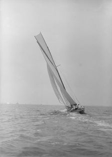 The 10 Metre class Eleda (F6) sailing close-hauled, 1913. Creator: Kirk & Sons of Cowes