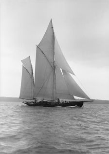 The 118 foot ketch Fidra 1913. Creator: Kirk & Sons of Cowes