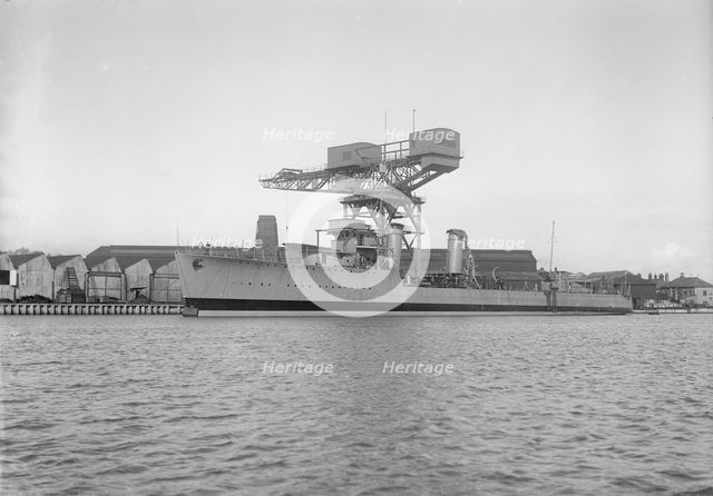 The 1st Argentine Destroyer 'Mendoza' built by J Samuel White & Co in Cowes, Isle of Wight, 1928. Creator: Kirk & Sons of Cowes.