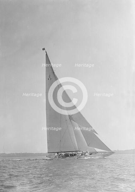 The 205 ton J-class yacht 'Velsheda' sailing close hauled, 1935.  Creator: Kirk & Sons of Cowes.