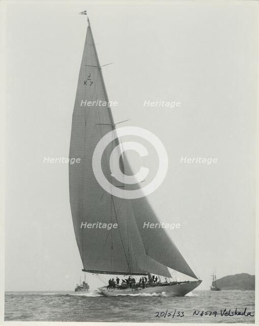 The 205 ton J-class yacht 'Velsheda' sailing close hauled, 1933.  Creator: Kirk & Sons of Cowes.