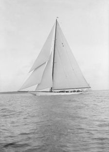 The 23 Metre sailing yacht Cambria 1928. Creator: Kirk & Sons of Cowes