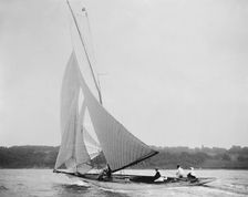 The 36 ft Edie II running downwind. Creator: Kirk & Sons of Cowes