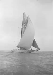The 380 ton A Class schooner Margherita running under spinnaker, 1913. Creator: Kirk & Sons of Cowes