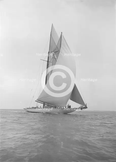 The 380 ton A Class schooner 'Margherita' running under spinnaker, 1913. Creator: Kirk & Sons of Cowes.
