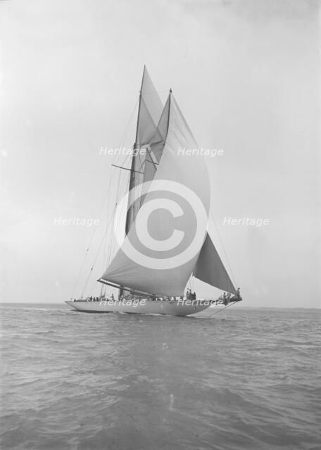 The 380 ton A Class schooner 'Margherita' running under spinnaker, 1913. Creator: Kirk & Sons of Cowes.