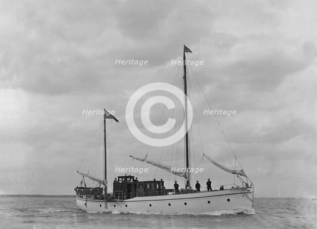 The 44 ton auxiliary ketch 'Wayfarer', 1921. Creator: Kirk & Sons of Cowes.