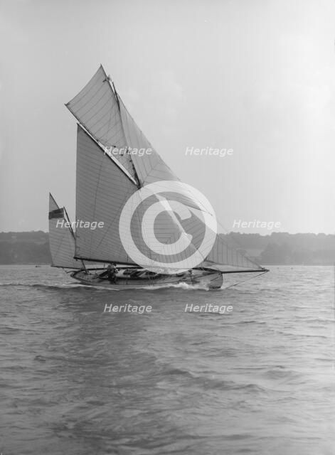 The 46 ft yawl 'Chinkara' under sail, 1913. Creator: Kirk & Sons of Cowes.