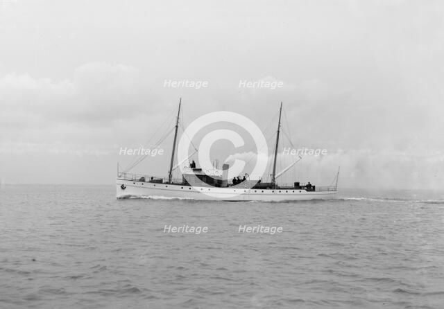 The 47 ton steam yacht 'I Wonder' under way, 1914. Creator: Kirk & Sons of Cowes.