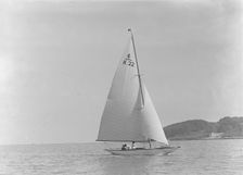 The 6 Metre class Maid Marion (K22) sailing close-hauled, 1921. Creator: Kirk & Sons of Cowes